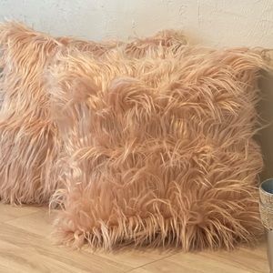 SALE ALERT‼️ ALL ACCENT PILLOWS ARE NOW 2 FOR $25